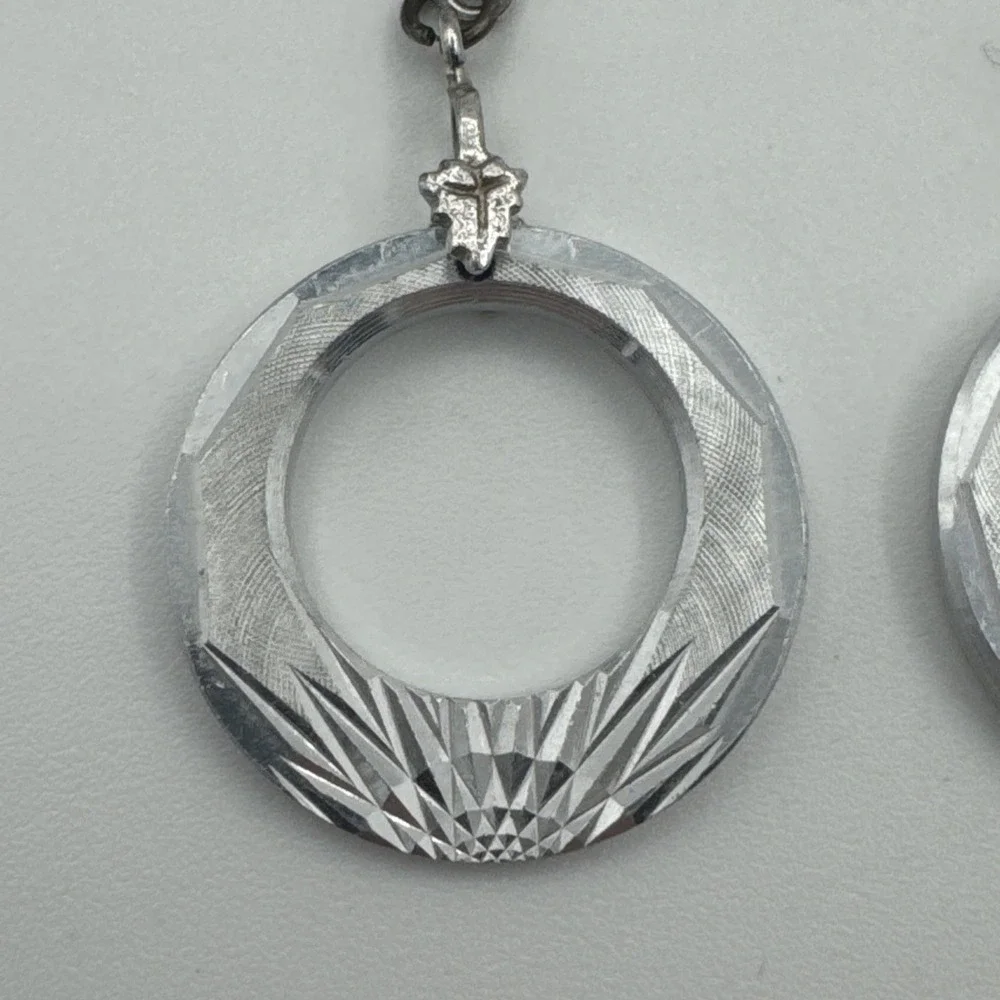 VINTAGE STERLING SILVER ROUND HOOP‎ EARRINGS ETCHED DANGLE DROP